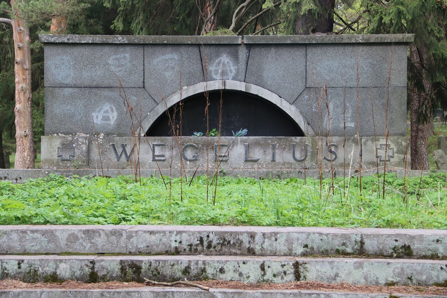 Субботник на территории Сортавальского "финского" кладбища